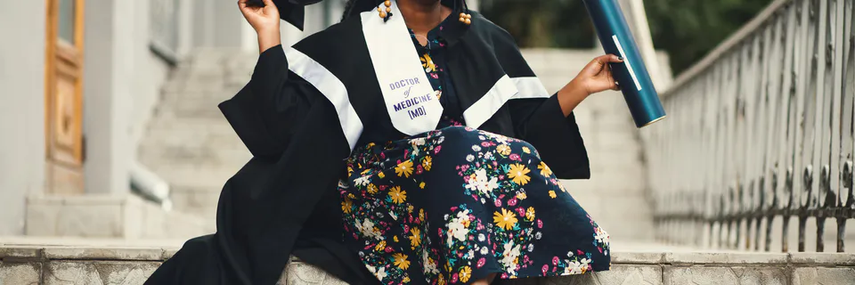 Three First Generation College Mexican American Women Life Experiences when Accessing and Completing a Doctoral Program: A Qualitative Study