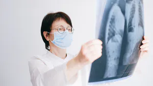 Covid-19 and DPOC: Clinical Relationships and their Repercussions