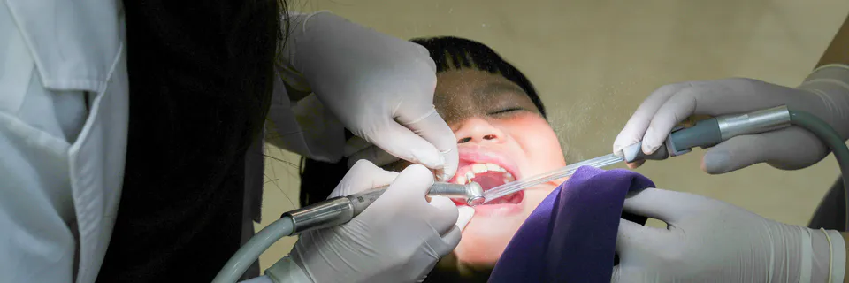Dental Care for Kabuki Syndrome Patient: a Case Rport